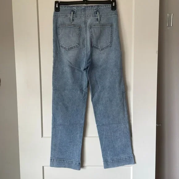 Women's / Teen's Ann Taylor Light Wash Easy Straigh Jeans size 2 - Picture 6 of 11